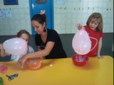Oficina de decoração pascoalina no 1º ano A